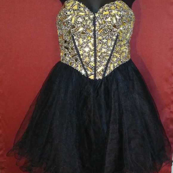 Dave & Johnny Dresses & Skirts - Dave & Johnny dress